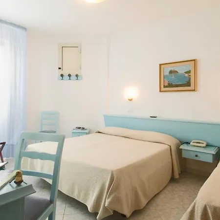 Eugenio Hotel